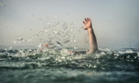 Запутался в сетях: рыбак утонул в сибирском пруду