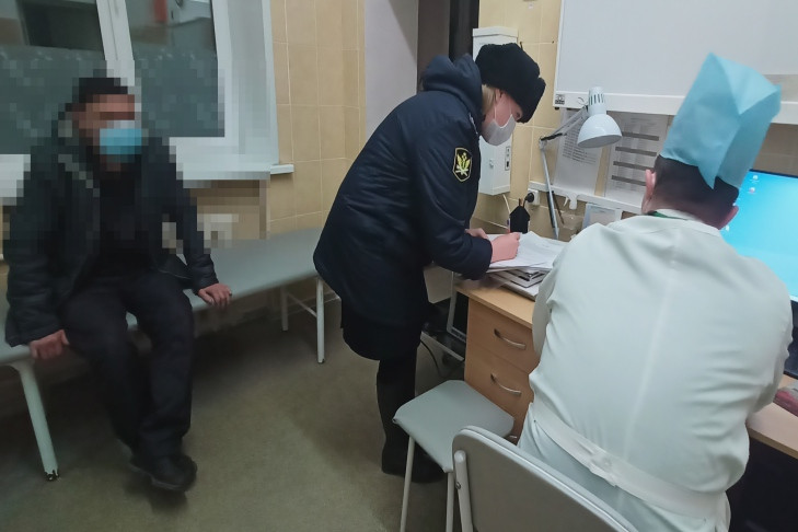 Судебные приставы взялись вылечить от туберкулеза трех жителей Купино