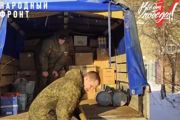 «Солдаты рады даже шоколадке»: новую партию гуманитарной помощи отправили новосибирцы в зону СВО