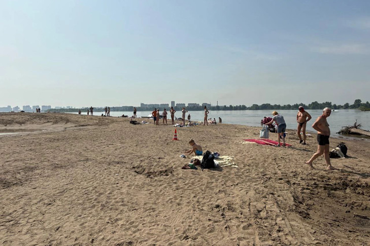 Водитель Cruiser Prado переехал загоравшую на пляже Новосибирска женщину