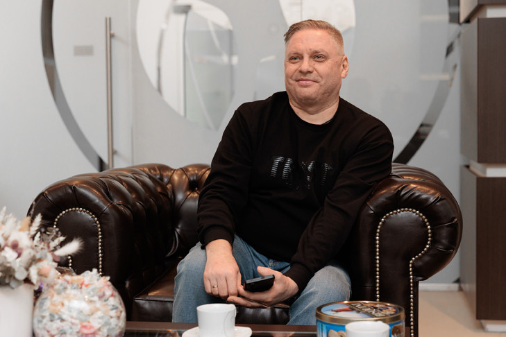 Уроженец Новосибирска выиграл суперприз в лотерею «Проще, чем дважды два»