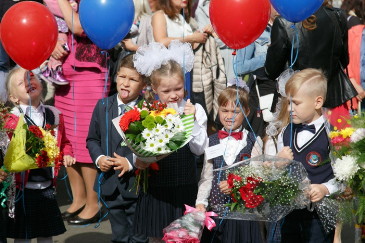 Рекордное количество первоклассников придут 1 сентября в школы Новосибирска