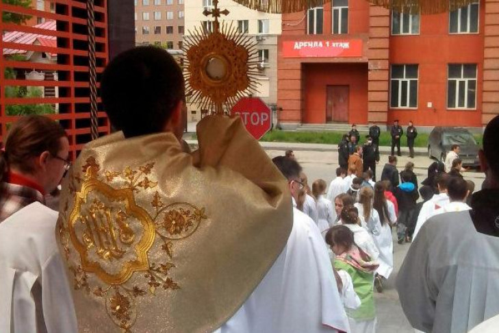 Католики перекроют центр Новосибирска 3 июня