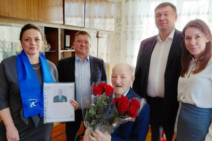 Владимир Путин поздравил со 100-летием новосибирского ветерана Ивана Артеменко