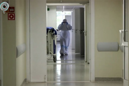 Больницу города Обь превратили в инфекционный госпиталь: репортаж из красной зоны