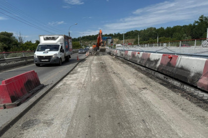 Новосибирцев предупредили о переключении транспортных потоков на мосту через Иню