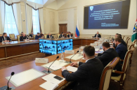 Андрей Травников потребовал нестандартно подходить к борьбе с нарушителями ПДД