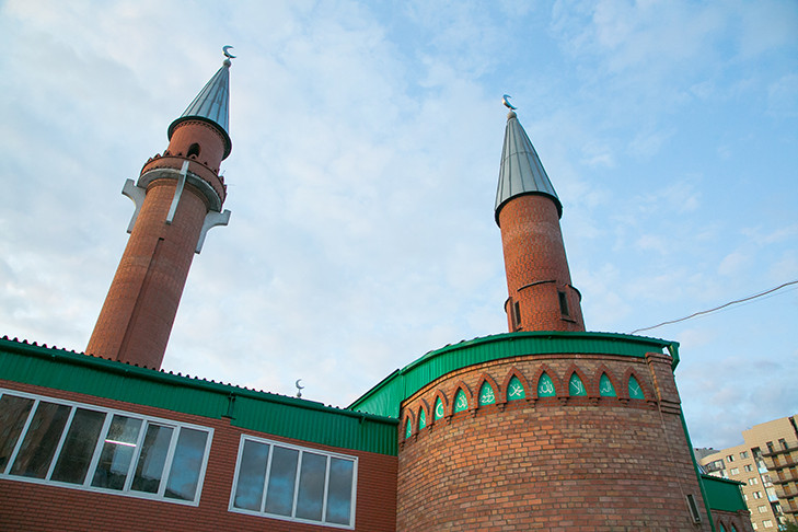 Курбан-байрам 5 июня 2025: традиции, правила, лучшие открытки и поздравления