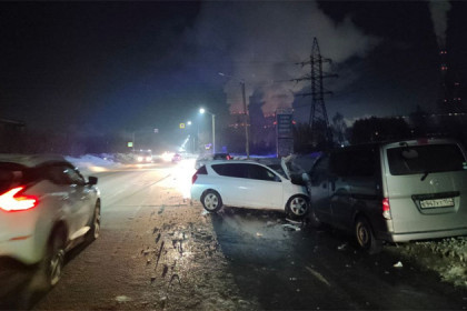 Автокресло спасло девочку в вечерней аварии в Новосибирске