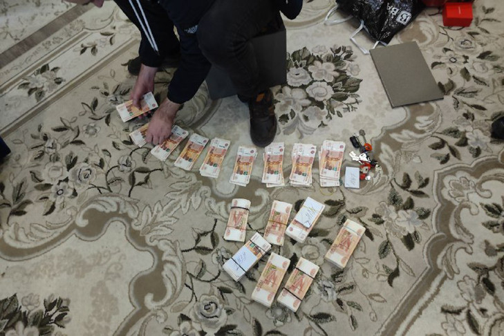 Незаконный канал миграции прикрыли силовики в Новосибирске