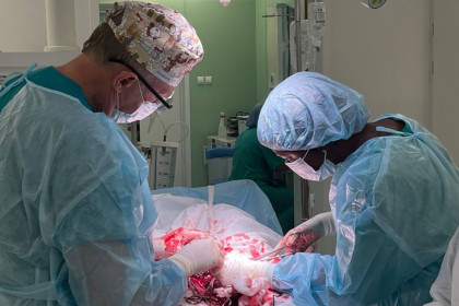 Абимбола Олаогун из Нигерии впервые приняла роды в Новосибирске