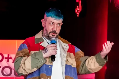 Хейтер Новосибирска Лебедев пожелал горожанам дожить до светлого будущего