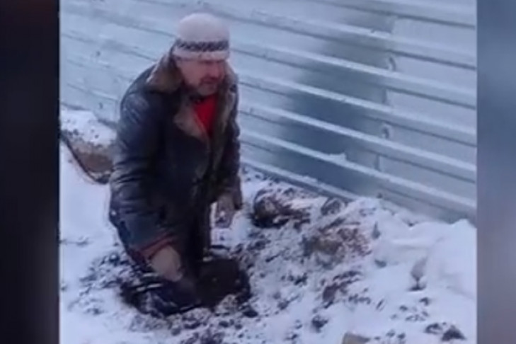 В яме с глиной всю ночь просидел несчастный житель Новосибирска