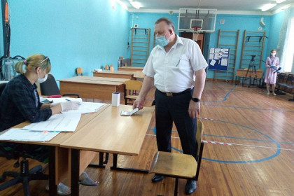Герой России Валерий Поташов оценил ход голосования по поправкам: «Семь дней помогли исключить суету»