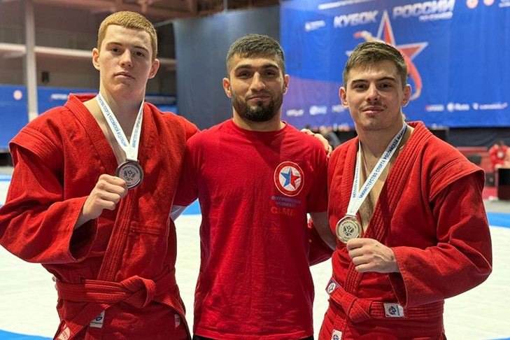Студенты СГУГиТ завоевали путевки на международные старты на Кубке России по самбо