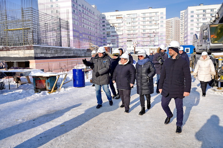Строительство новой поликлиники на ул. Сотникова в Новосибирске под контролем «партийного десанта»