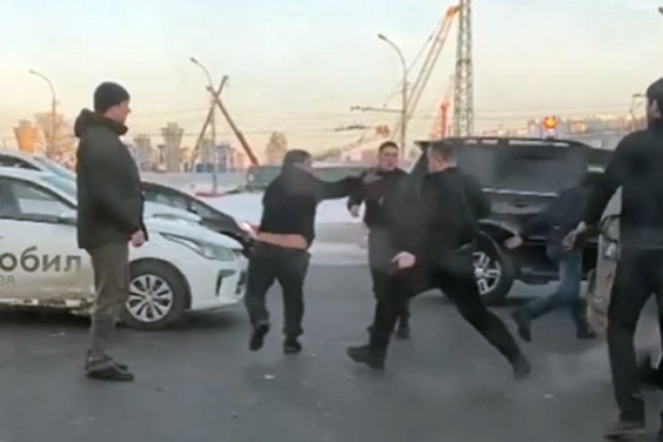 Полиция ищет участников драки с кавказцами на пощади Труда 