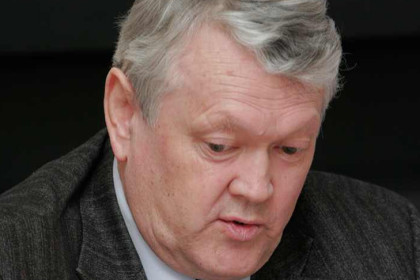 В Новосибирске суд отказал академику Асееву в возврате квартиры