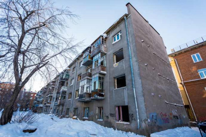  Исторический дом готовят к сносу на улице Станиславского в Новосибирске 