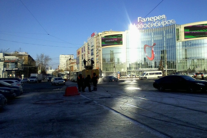 Трамваи маршрута № 13 попали в ловушку в Новосибирске