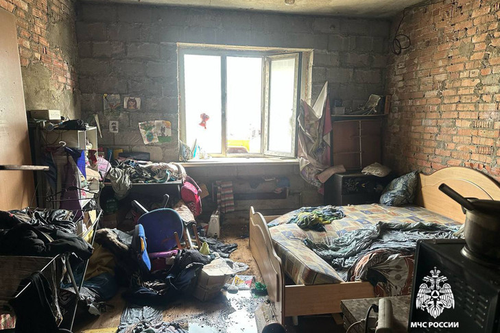 Женщина без сознания погибла в горящей квартире Мошковского района