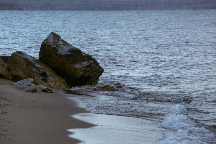 Водитель катера потерял детей на «банане» в Обском море под Новосибирском