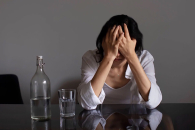 Вывод из запоя: как происходит и где лучше – на дому или в стационаре