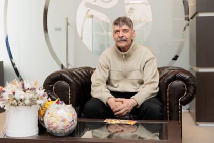 Сантехник Михаил Стулов стал миллионером в Новосибирске