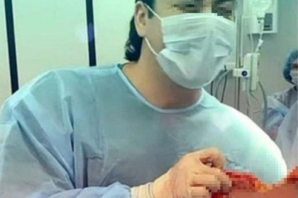 Валентинку из кожи человека вырезал хирург в Новосибирске
