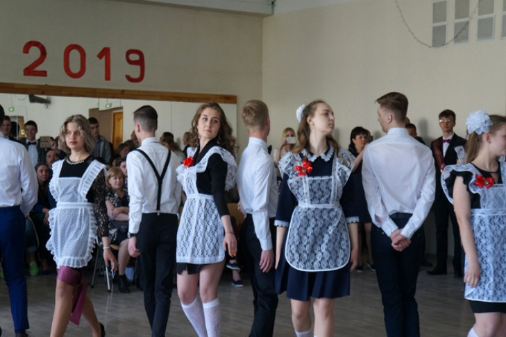 Последние звонки 2022 в школах Новосибирска пройдут в очном формате – названа точная дата