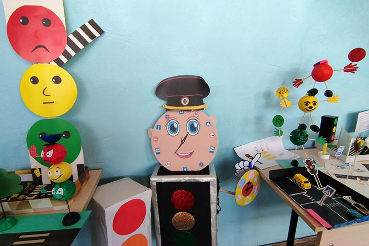 В Новосибирске с помощью пиктограмм повышают безопасность на дорогах