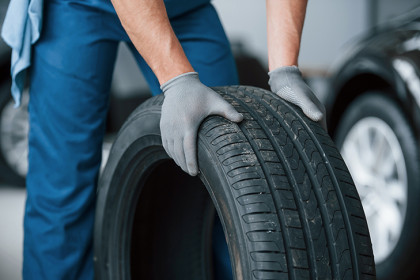 Быстро переобуют: новосибирская компания ускорит монтаж шин благодаря бережливым технологиям