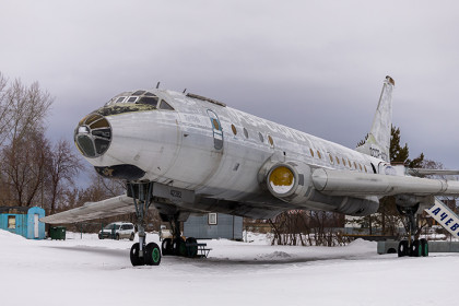 Жительница Новосибирска Мария Карманова спасает легендарный Ту-104