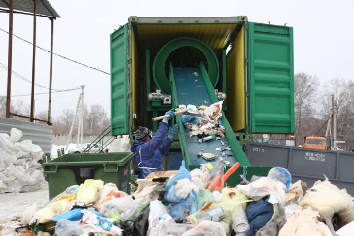 В Новосибирской области построят 4 полигона с мусоросортировочными линиями