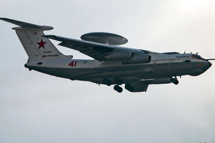 Самолет-разведчик с «грибом» пролетел над Новосибирском  