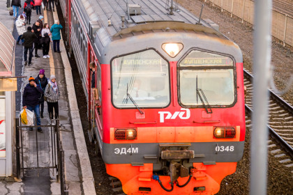 Новосибирские электрички меняют расписание на майские праздники-2026