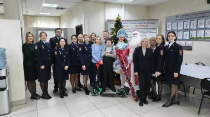 Новосибирские полицейские исполнили мечты детей