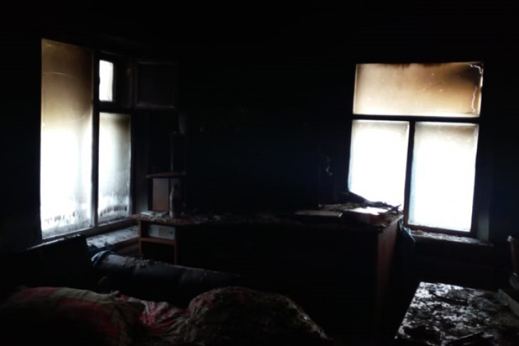 Супруги пенсионеры погибли на пожаре в Бердске