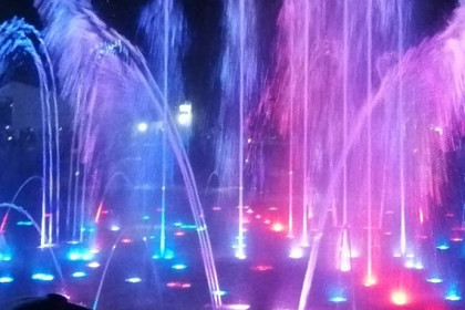 Инновационный фонтан открыли в Центральном парке под Иванушек International