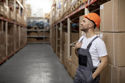 68% жителей Сибирского федерального округа готовы рассмотреть подработку в ритейле, чаще всего — на складе и без общения с клиентами