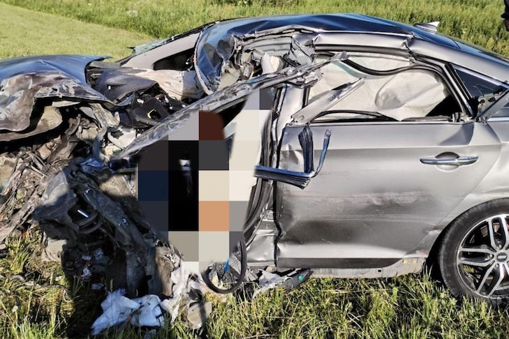 Фура смяла легковушку: смертельное ДТП на трассе под Новосибирском