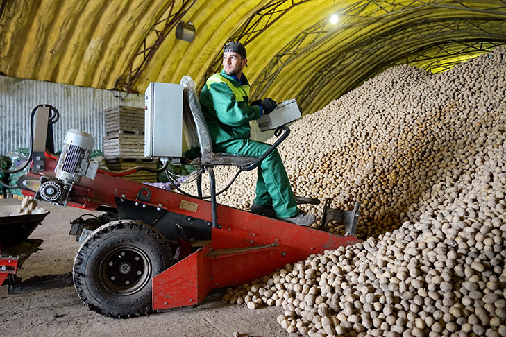 При поддержке «Единой России» стартовала национальная премия «Человек труда»