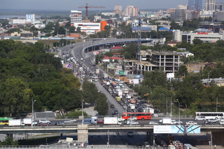 Новосибирские водители поддерживают отмену обязательного техосмотра