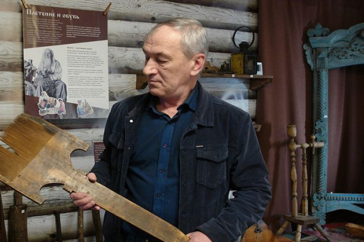 Трудовик нашел 110-летний кирпич с необычной меткой в Новосибирске