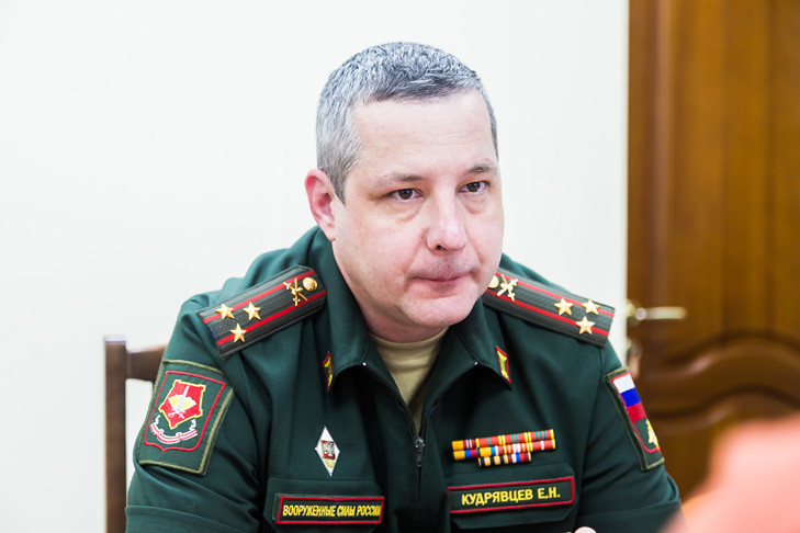 Электронные повестки получат 2000 новосибирских мужчин в весенний призыв-2025