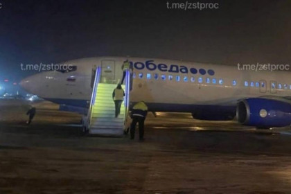 Самолет из Москвы до Кемерово сел в Новосибирске из-за проблем с техникой