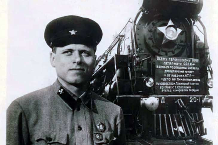Паулюс под Сталинградом, а Кривонос в Новосибирске