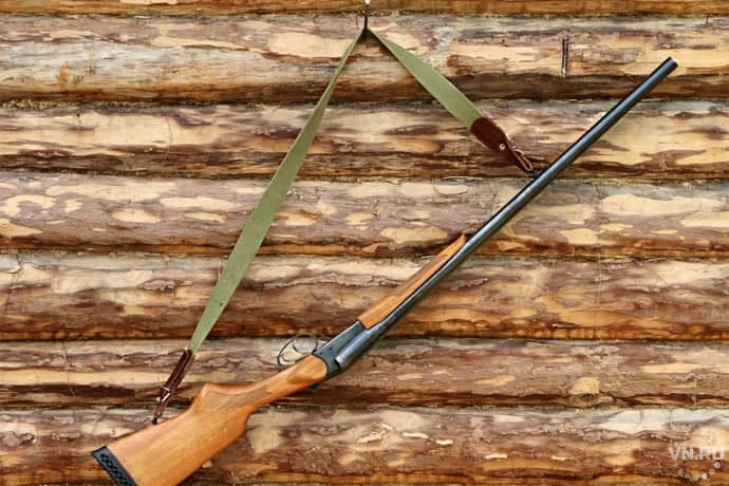 Охотник случайно застрелил друга в лесу под Новосибирском