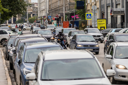 29% жителей Сибирского федерального округа планируют приобрести еще один автомобиль в ближайшие два года