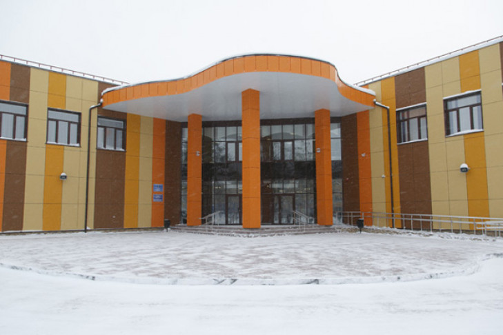 Дворец «на вырост»: школа за 700 млн рублей